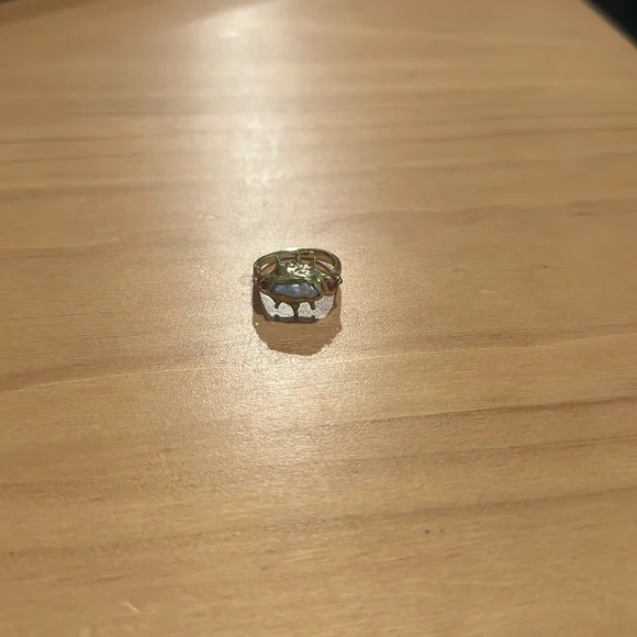 Ring - Picture 5 of 8